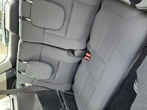 Used 2025 Ford Explorer Active RWD image 21