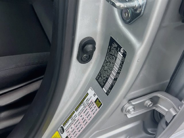 Used 2023 Toyota Corolla LE FWD image 15