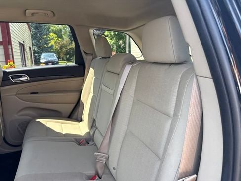 Used 2014 Jeep Grand Cherokee Laredo w/ Quick Order Package 23E AWD/4WD image 13