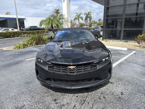 Used 2023 Chevrolet Camaro LT image 3