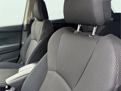 Certified 2022 Subaru Crosstrek 2.0i image 9