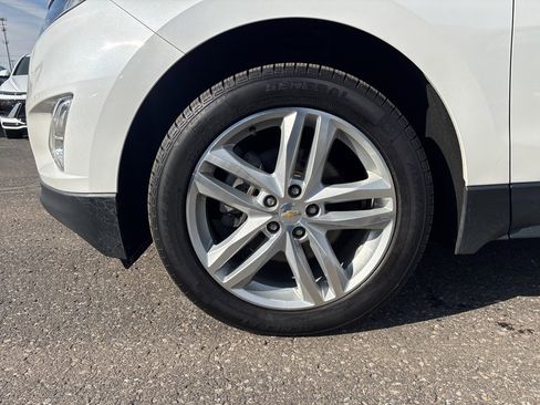 Used 2019 Chevrolet Equinox Premier image 7