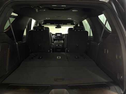 Used 2023 GMC Yukon SLT AWD/4WD image 14
