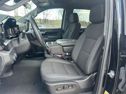 Used 2024 Chevrolet Silverado 1500 LT image 10