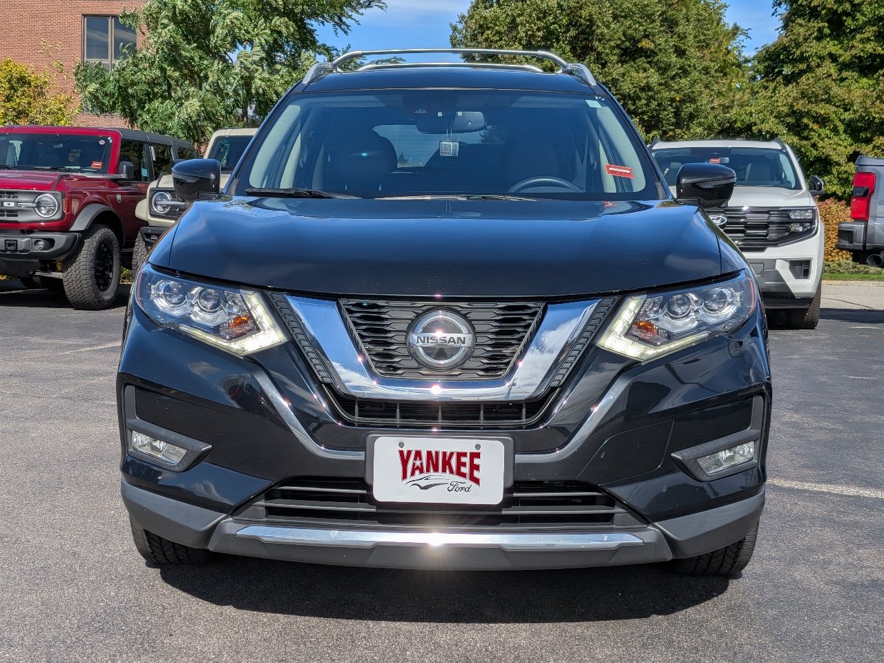 Used 2019 Nissan Rogue SL w/ Premium Package AWD/4WD image 8