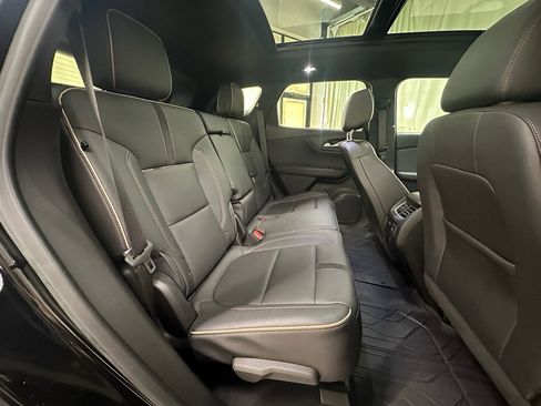 Certified 2024 Chevrolet Blazer Premier w/ LPO, Floor Liner Package AWD/4WD image 19