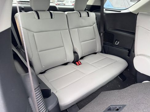 New 2026 Ford Explorer Active w/ Active Comfort Package image 6