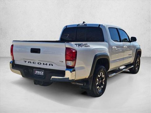Used 2016 Toyota Tacoma TRD Off-Road image 5
