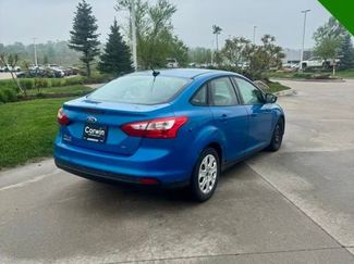 Used 2012 Ford Focus SE FWD video 3