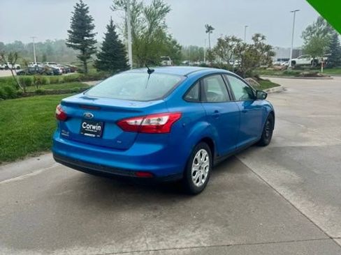 Used 2012 Ford Focus SE FWD image 3