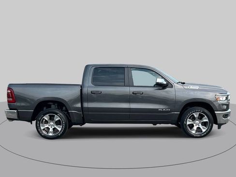 Used 2023 RAM 1500 Laramie AWD/4WD image 3