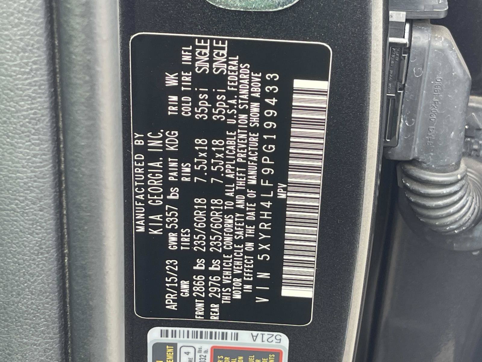 Used 2023 Kia Sorento EX w/ Panoramic Sunroof Package FWD image 16
