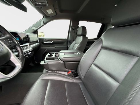 Used 2025 GMC Sierra 1500 SLT AWD/4WD image 23