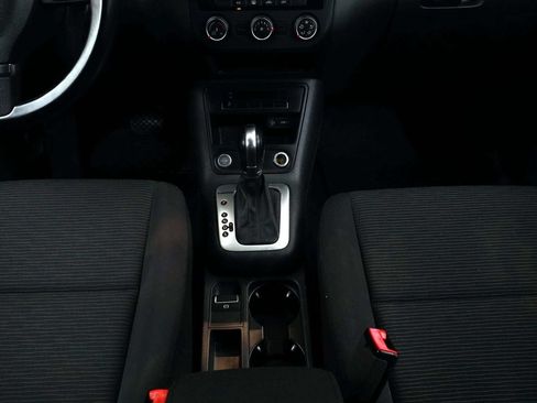 Used 2017 Volkswagen Tiguan Limited w/ Premium Package AWD/4WD image 21