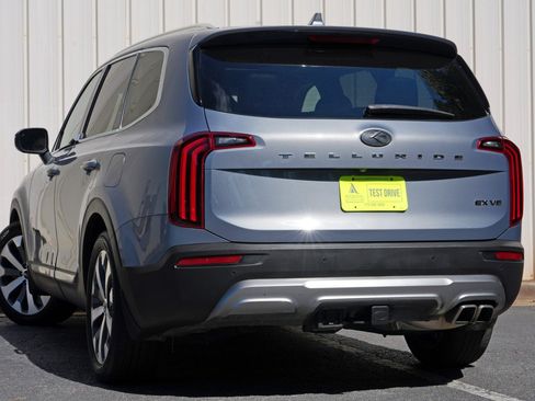 Used 2021 Kia Telluride EX w/ EX Premium Package FWD image 5