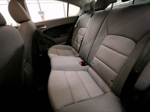Used 2017 Kia Forte LX image 25