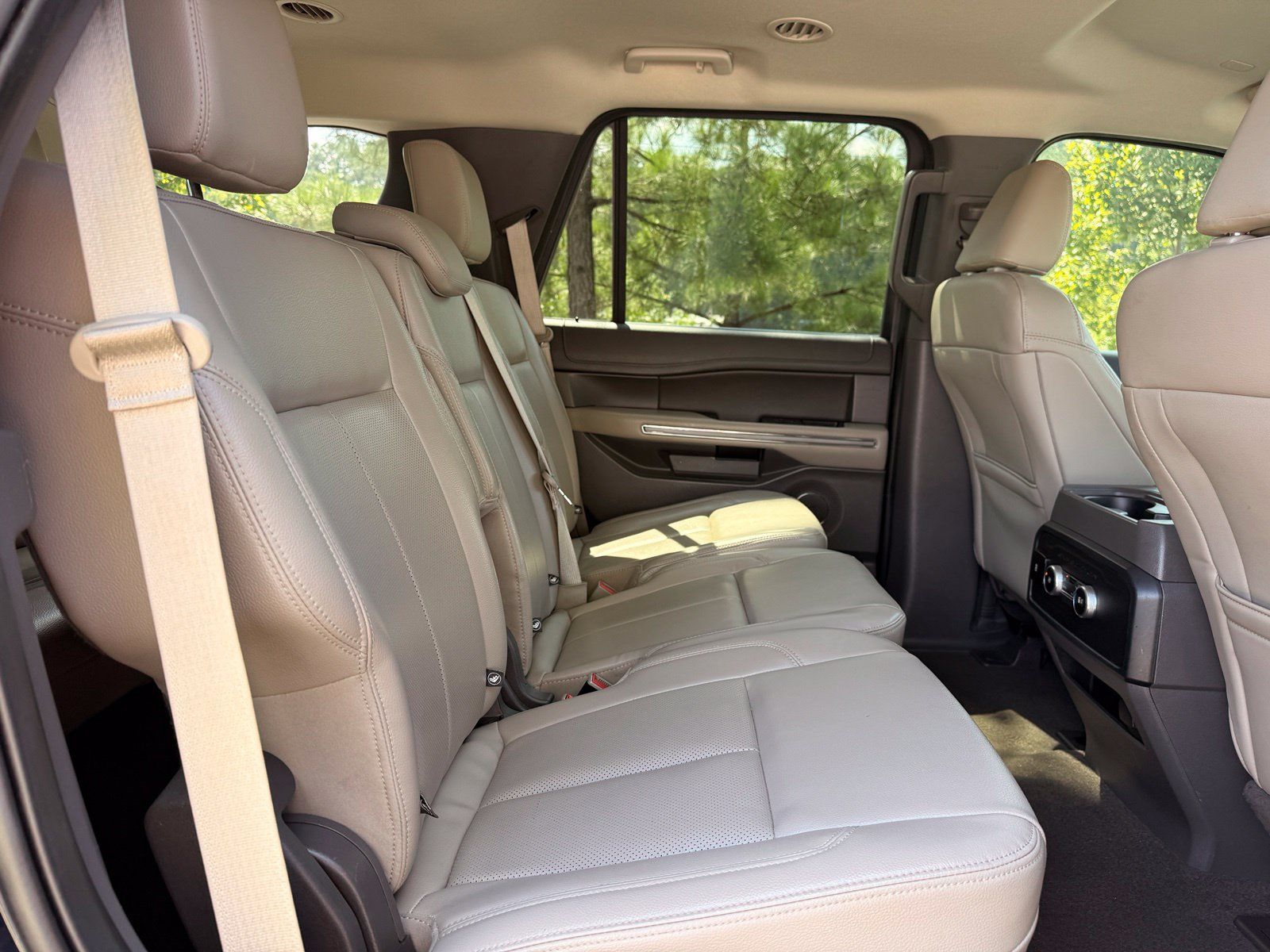 Used 2021 Ford Expedition XLT RWD image 38