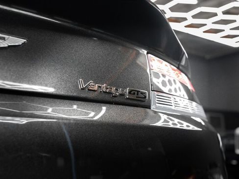Used 2016 Aston Martin V8 Vantage S RWD image 30