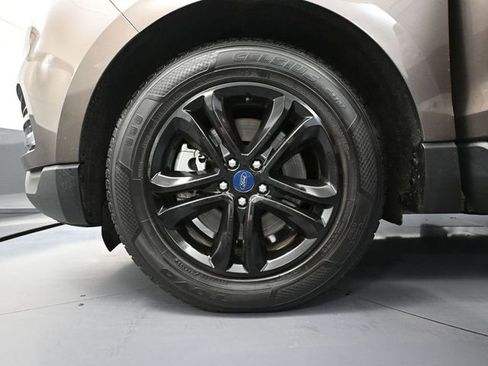 Used 2019 Ford Edge SEL w/ Equipment Group 201A image 17