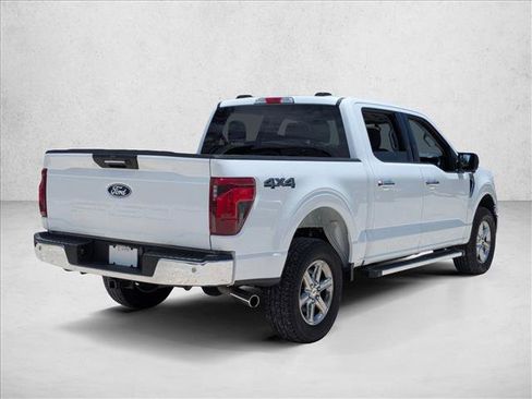 Used 2024 Ford F150 XLT AWD/4WD image 3
