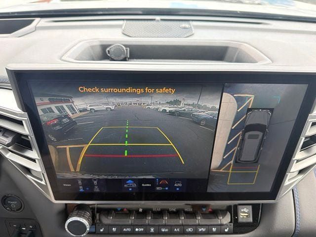 Certified 2025 Toyota Sequoia Platinum AWD/4WD image 19