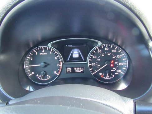 Used 2014 Nissan Altima 2.5 SL w/ Technology Package FWD image 11