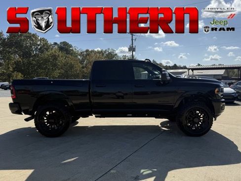 Used 2024 RAM 2500 Limited image 6