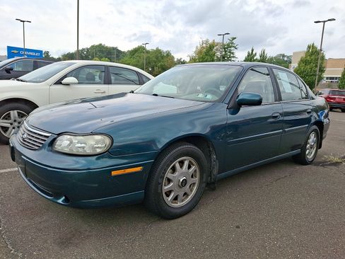 Used 1999 Chevrolet Malibu LS FWD image 2