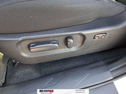 Used 2023 Toyota Tacoma TRD Sport w/ Black Out Package (TMS) image 12