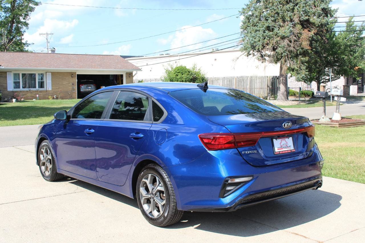 Used 2020 Kia Forte LXS FWD image 7