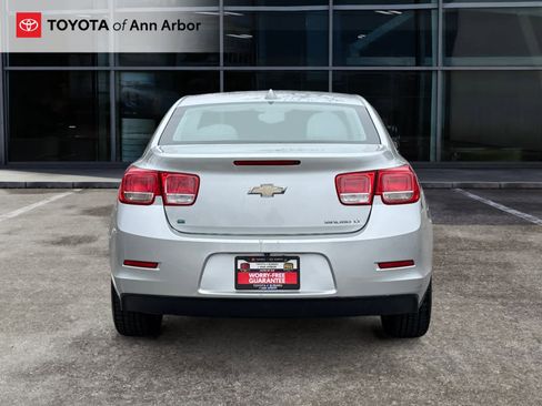 Used 2014 Chevrolet Malibu LT w/ Power Convenience Package image 9