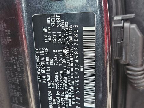 Used 2024 Kia Sorento S image 28