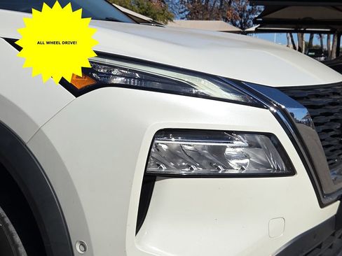 Used 2023 Nissan Rogue SL w/ SL Premium Package image 12