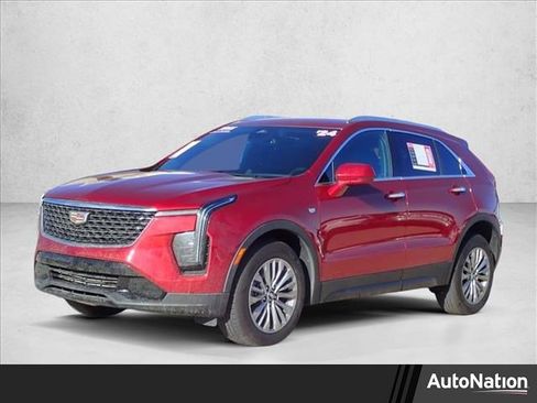Used 2024 Cadillac XT4 Premium Luxury image 1