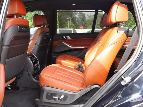 Used 2020 BMW X7 M50i AWD/4WD image 26