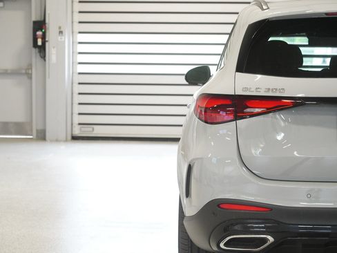 New 2026 Mercedes-Benz GLC 300 4MATIC image 12