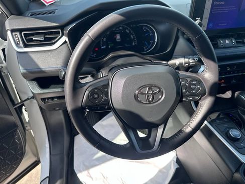 Used 2024 Toyota RAV4 XSE AWD/4WD image 16