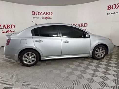 Used 2010 Nissan Sentra 2.0 SR image 9