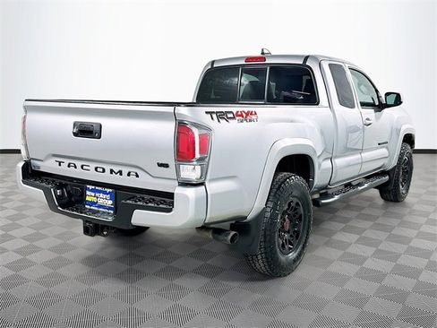 Used 2020 Toyota Tacoma TRD Sport image 15