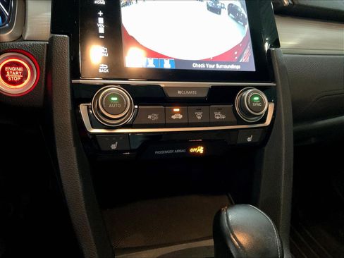 Used 2017 Honda Civic Touring image 14