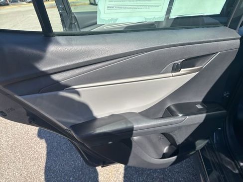 Used 2025 Toyota Camry SE image 22
