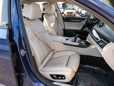 Used 2019 BMW ALPINA B7 xDrive w/ Luxury Rear Seating Package image 34