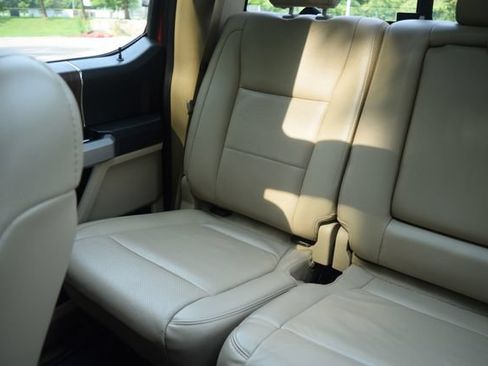 Used 2017 Ford F150 Lariat w/ Equipment Group 502A Luxury AWD/4WD image 15