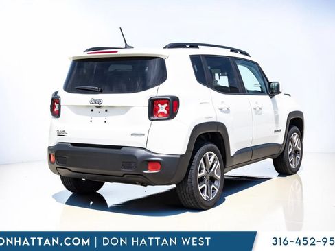 Used 2017 Jeep Renegade Latitude w/ Cold Weather Group AWD/4WD image 24