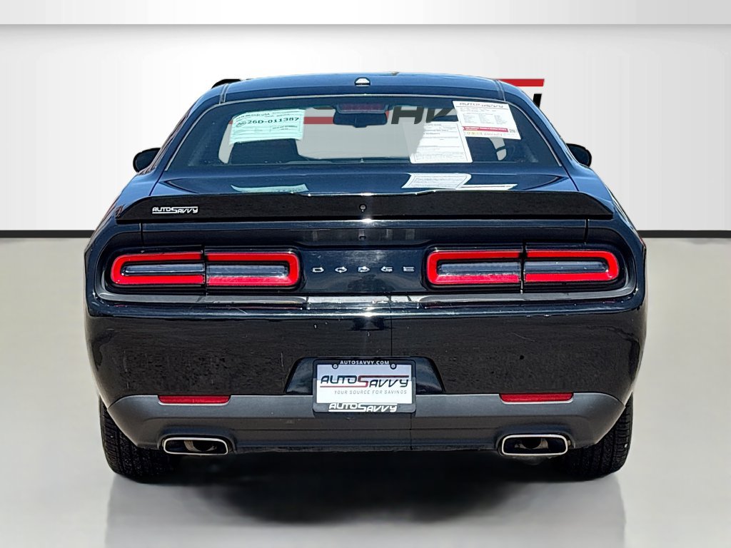 Used 2021 Dodge Challenger SXT RWD image 6