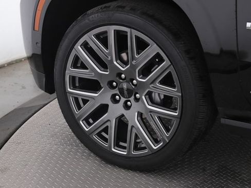 Used 2026 GMC Yukon XL Denali Ultimate AWD/4WD image 14