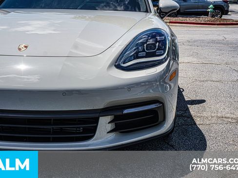 Used 2018 Porsche Panamera 4 w/ Premium Package Plus AWD/4WD image 18
