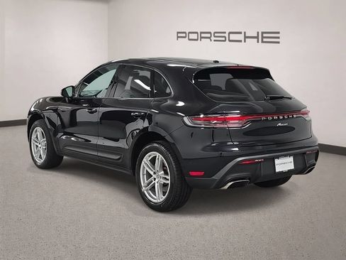 Certified 2023 Porsche Macan AWD/4WD image 3