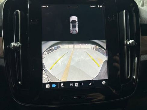 Used 2023 Volvo C40 P8 Recharge Ultimate image 23