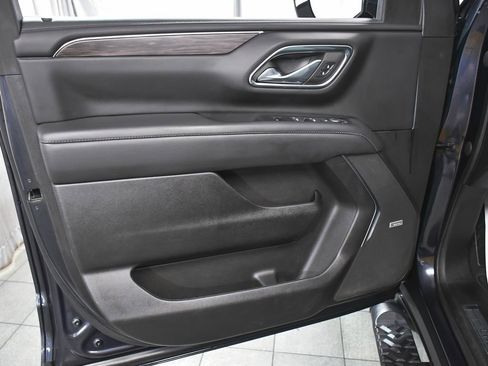 Used 2023 Chevrolet Tahoe Z71 AWD/4WD image 10